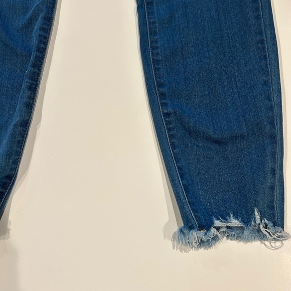 Kancan Buttonfly Skinny Jeans Medium Wash Distressed Hem 11/29 - Picture 2 of 9